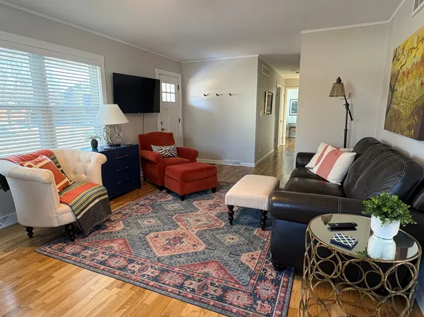 1052 Hill St #A, Petoskey, MI 49770