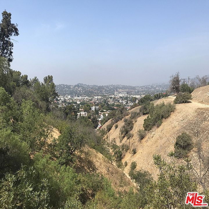 1st image of 3710 N Lavell Dr