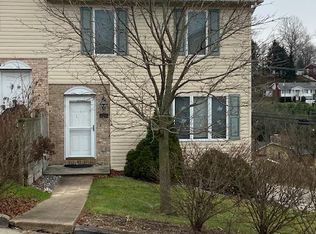 1331 Riddle Ave, Morgantown, WV 26505
