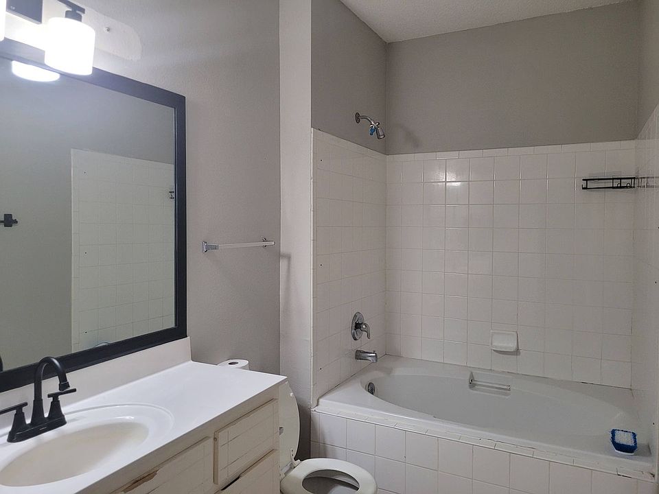 1st image of 1672 Corey Wood Cir