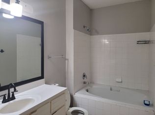 1672 Corey Wood Cir, Tallahassee, FL 32304