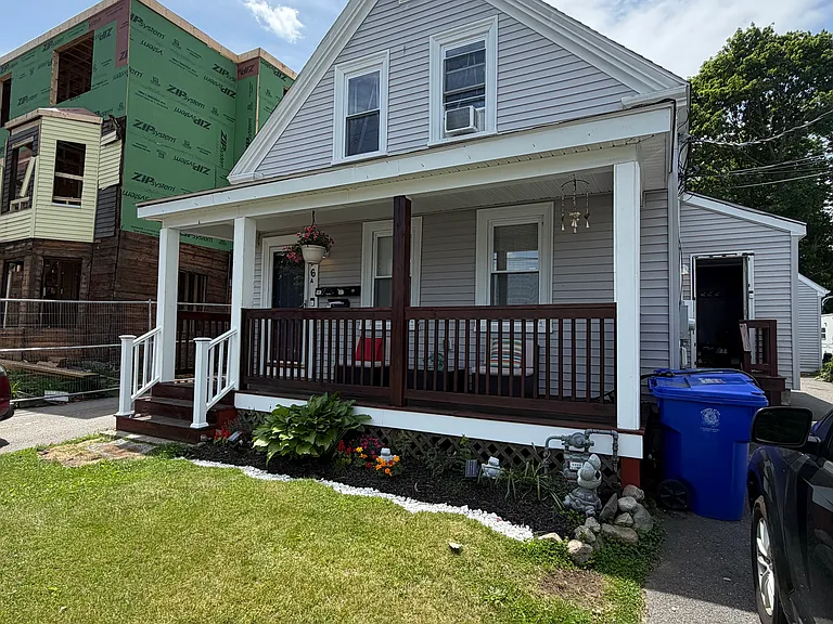 16 Pine St #A — Photo 2