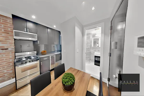 Rented by DALLAL | media 5