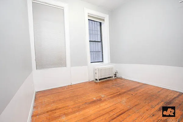 Rented by Jonis Realty | media 14