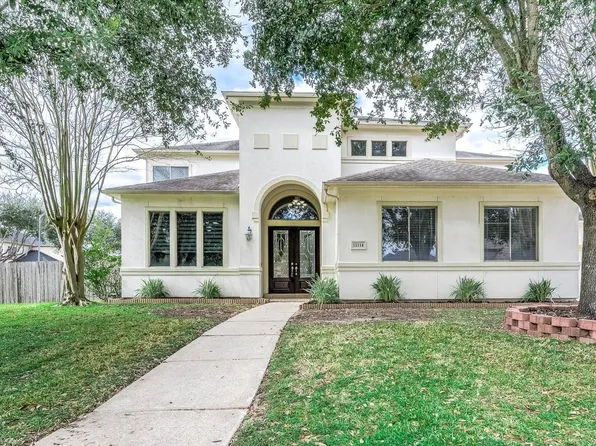 15114 Beech Fork Ln, Sugar Land, TX 77498