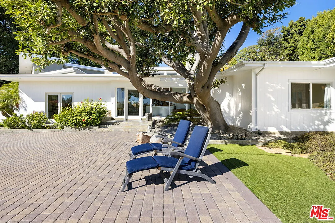 4 bed, 5.0 bath, 3496 sqft, $17,000 — Photo 4