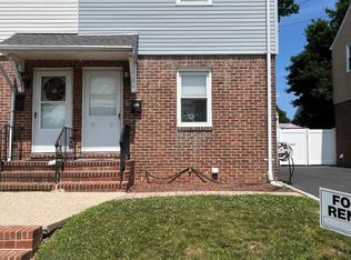 520 Elmwood Ter, Linden, NJ 07036