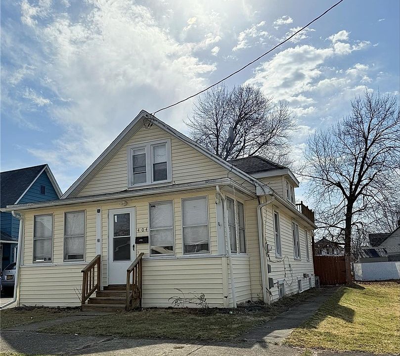 1st image of 404 Phoenix Ave