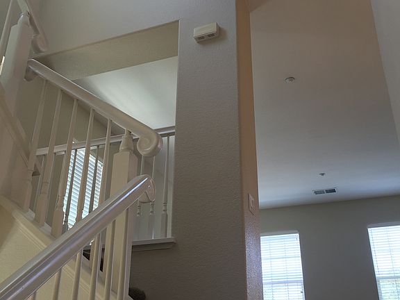 4th image of 629 Kellogg St