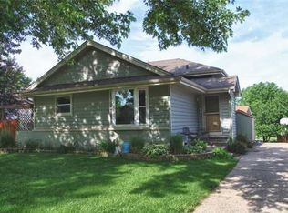 4212 90th St, Urbandale, IA 50322
