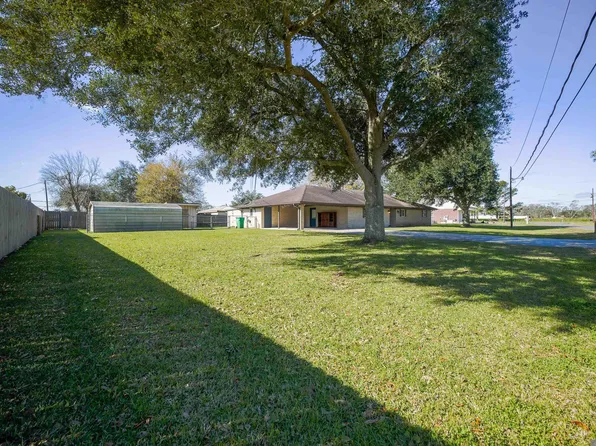 4517 Larry St, Napoleonville, LA 70390