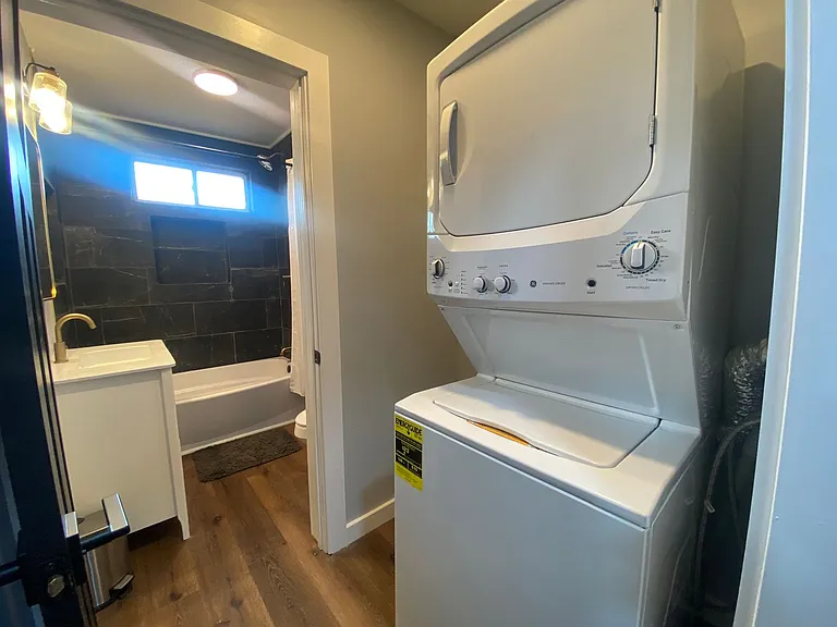 303 W Watauga Ave — Photo 14