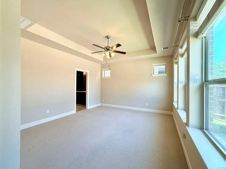 6704 Castillo St — Photo 20
