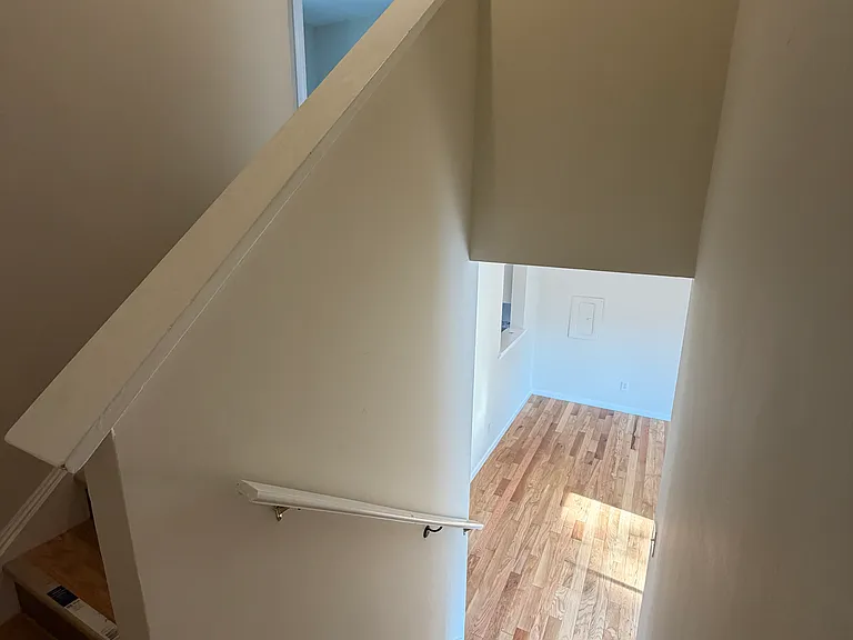 502 Harbor View Ct — Photo 9