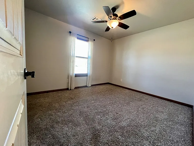 11748 SW 25th Ter — Photo 7