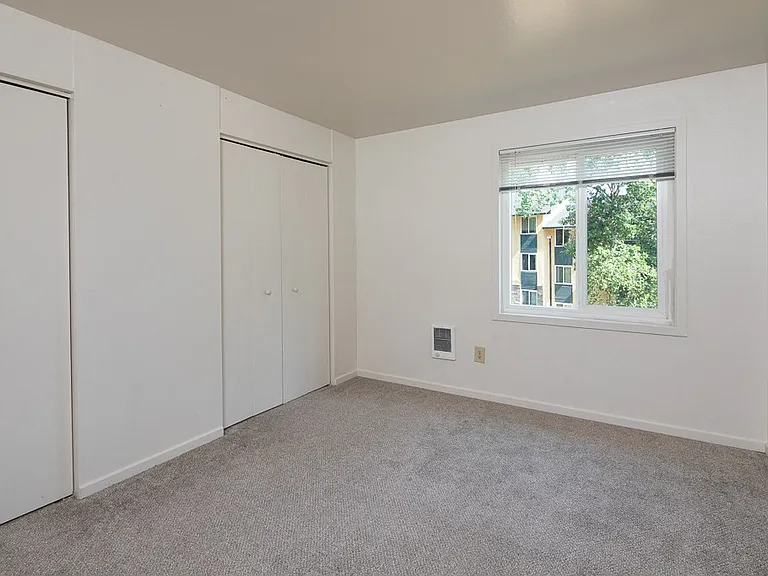 Kingway Apartments — Photo 7