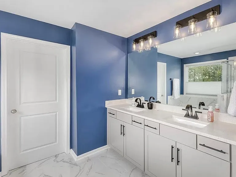 6231 Graymount Trl — Photo 22