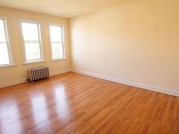 5th image of 2600 N Kimball Ave APT 305