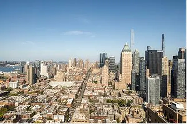 Sold by Douglas Elliman | media 26