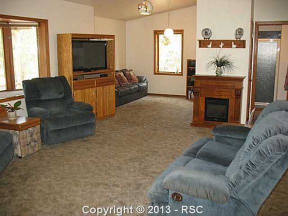 Large main level Great Room