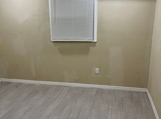 1409 W Burger St, Tampa, FL 33604