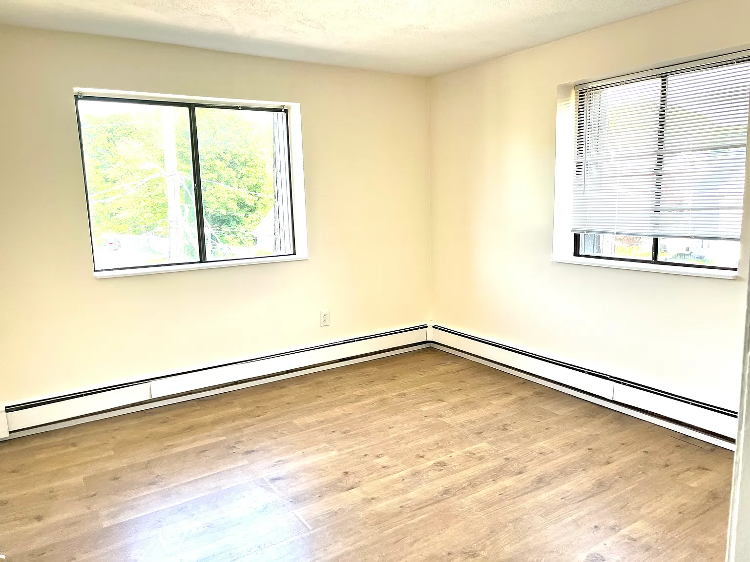 2 bed, 700 sqft, $2,495 — Photo 4