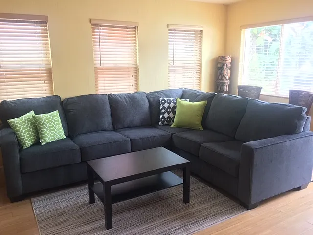 822 Queenstown Ct — Photo 3