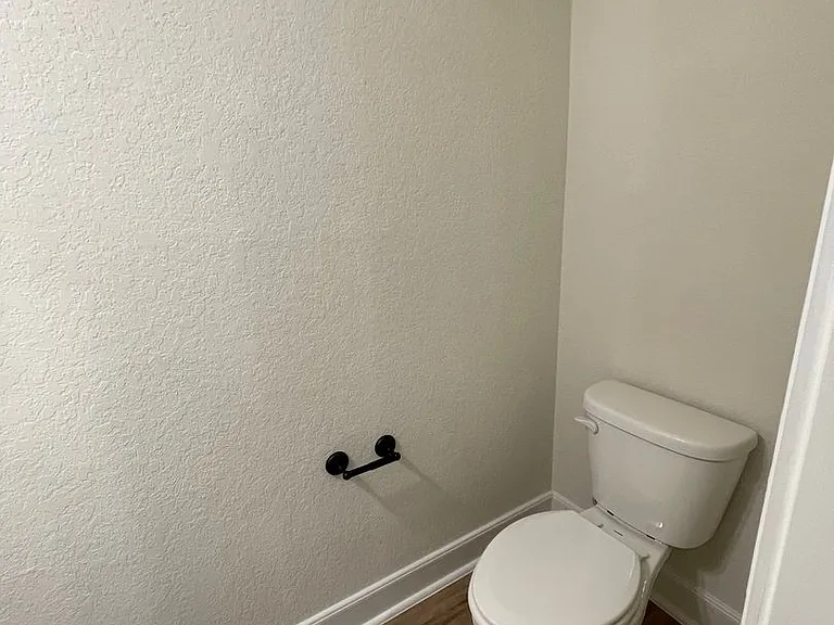10334 Lynwood Br #102 — Photo 8