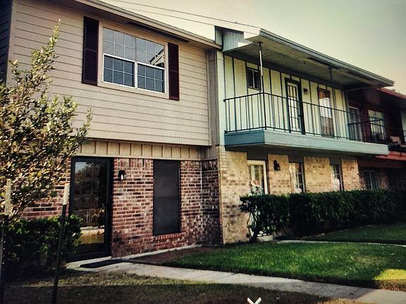 2nd image of 8912 Glacier Ave #8912
