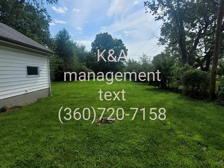 3600 N Franklin St — Photo 10