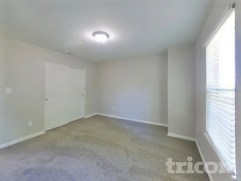 13600 N Ayrshire Cir — Photo 14