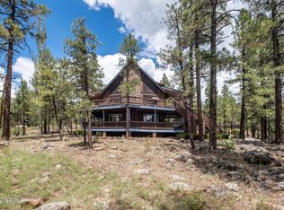 566 E Crestline Rd, Munds Park, AZ 86017