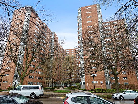 2nd image of 4960 N Marine Dr APT 1114