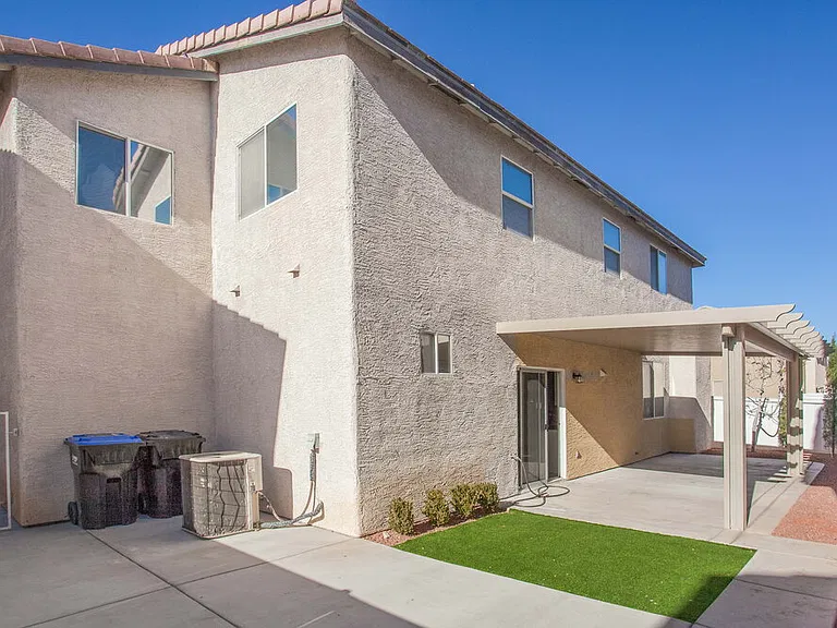 4509 Dagnar Ct — Photo 17