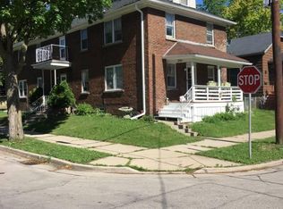 132 E Montana St #1, Milwaukee, WI 53207