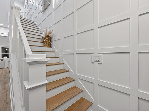 4th image of 244 White Cottage Rd