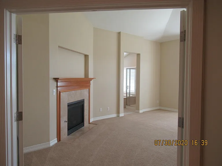 26834 E Mineral Dr — Photo 58