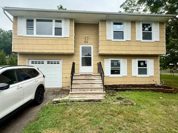 84 Stratton St S, Piscataway, NJ 08854