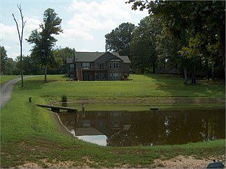 2nd image of 100 Minton Ln