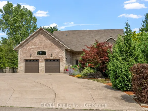 26 Kingsway, Welland, ON L3B 3N8