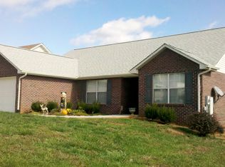 7424 Harvest Creek Ln, Powell, TN 37849