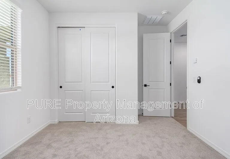 22937 E Roundup Way — Photo 14