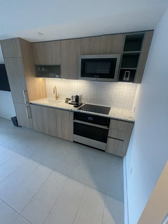 Luxury Residence at Gale Miami | Resort-Style Amenities, Rooftop Pool & Spa | Prime Downtown Loca... — Photo 3