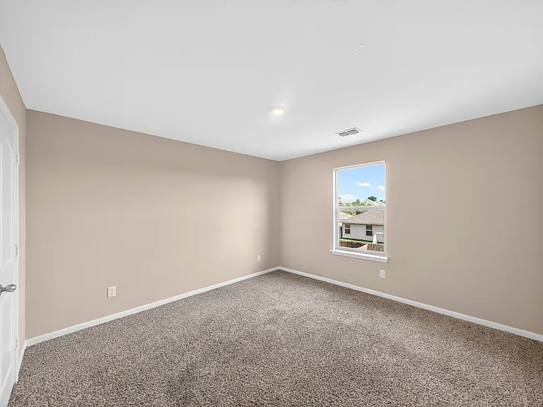 311 Foster Ln — Photo 16