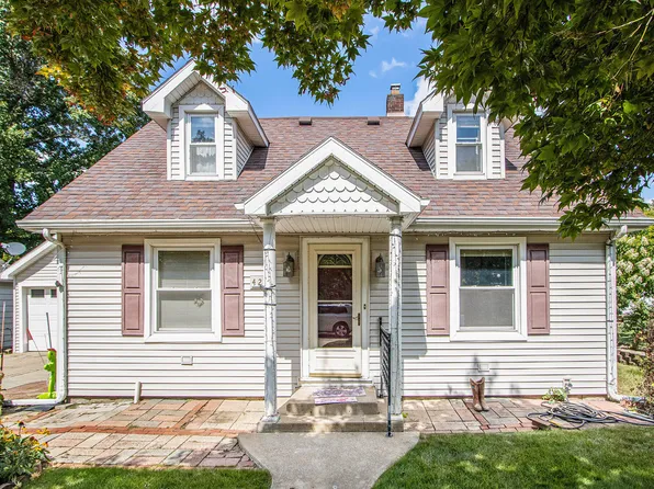 420 Oakhurst Ave, Kalamazoo, MI 49001