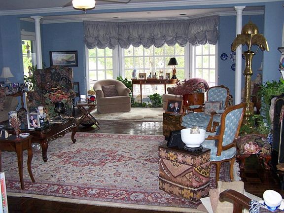 4th image of 2334 Lindenwood Dr