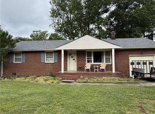 208 Gibson Dr, Chesapeake, VA 23320