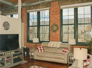 99 Allen St UNIT 203, Woonsocket, RI 02895