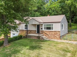 2034 W Stone Dr, Kingsport, TN 37660