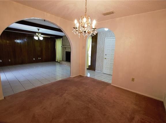 5th image of 2610 Sam Houston Dr